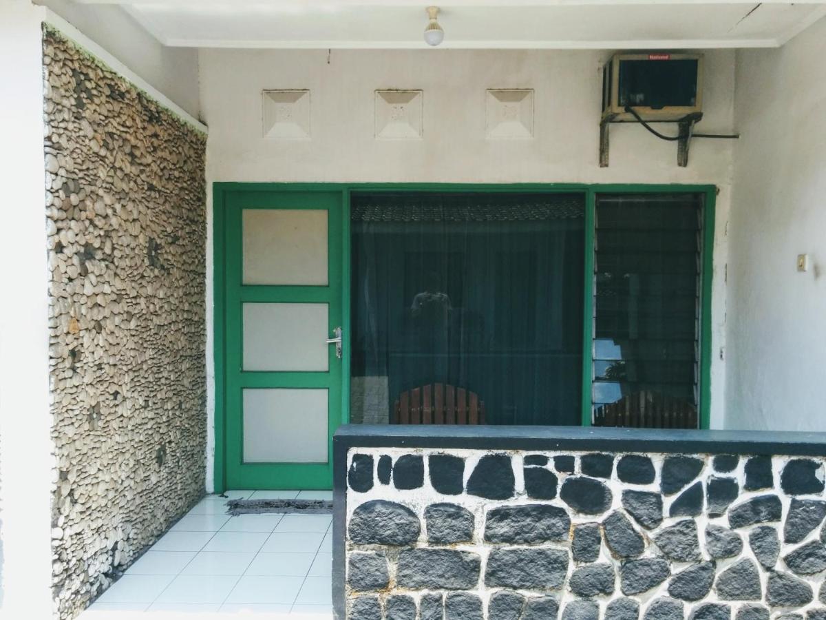 Hotel Gunung Slamet Пурвокерто Екстериор снимка