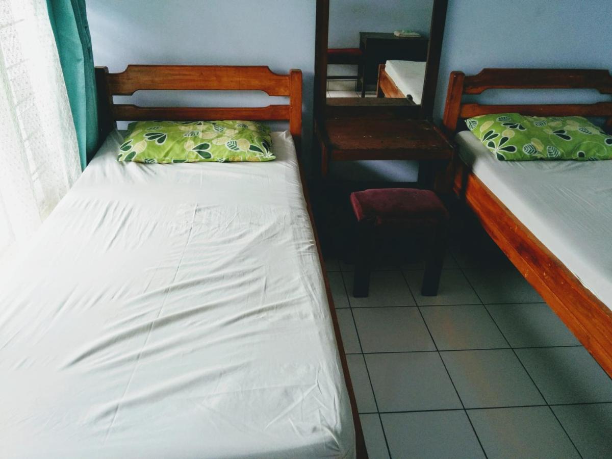 Hotel Gunung Slamet Пурвокерто Екстериор снимка