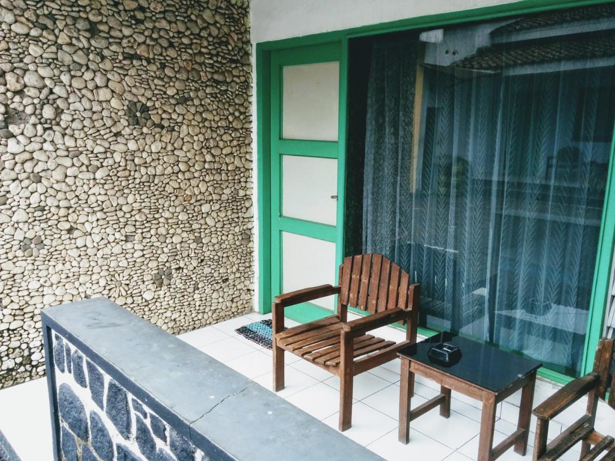 Hotel Gunung Slamet Пурвокерто Екстериор снимка
